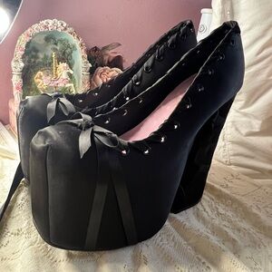 Sugar Thrillz Elegant Black Platform Heels